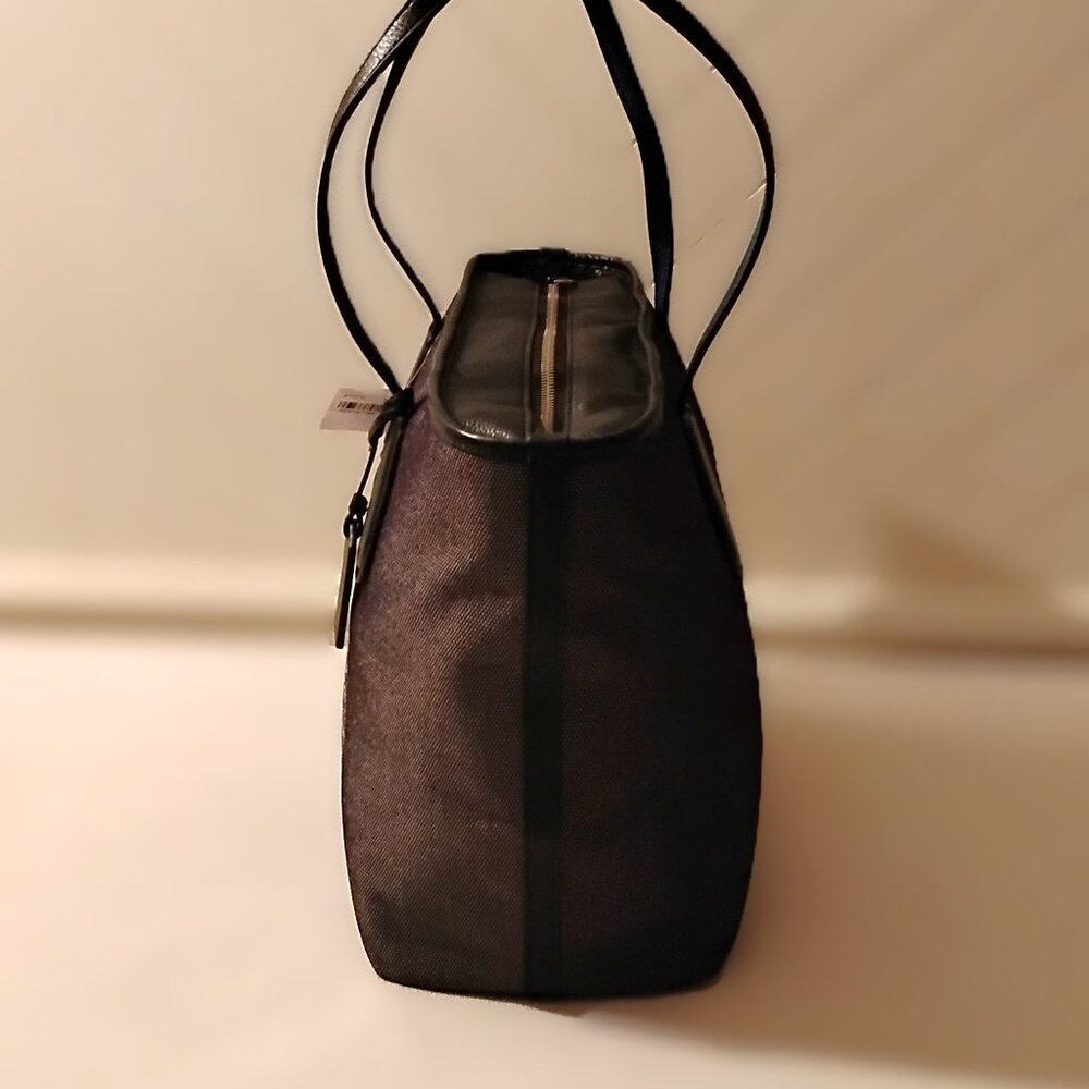 Coach WHS Horse and Carriage Black/Chalk Taxi Tote 35337M - Picture 8 of 16